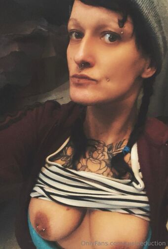 susiseduction Nahé Úniky OnlyFans Fotka 17