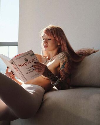 svebusha Nahé Úniky OnlyFans Fotka 2
