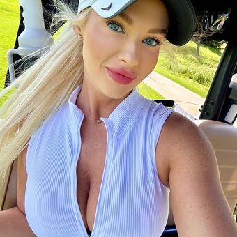 Taylorcusack Nahé Úniky OnlyFans Fotka 18
