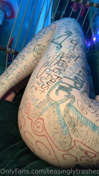 teasinglytrashed Nahé Úniky OnlyFans Fotka 16