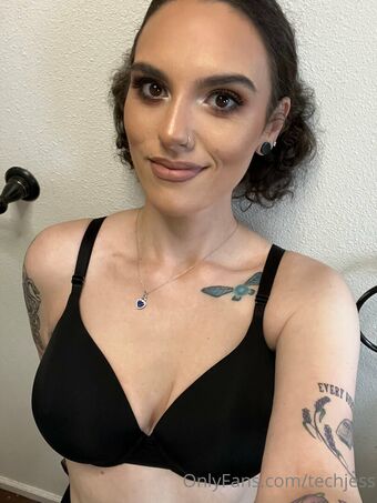 techjess Nahé Úniky OnlyFans Fotka 10