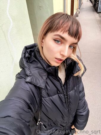 techno_sqrt Nahé Úniky OnlyFans Fotka 18