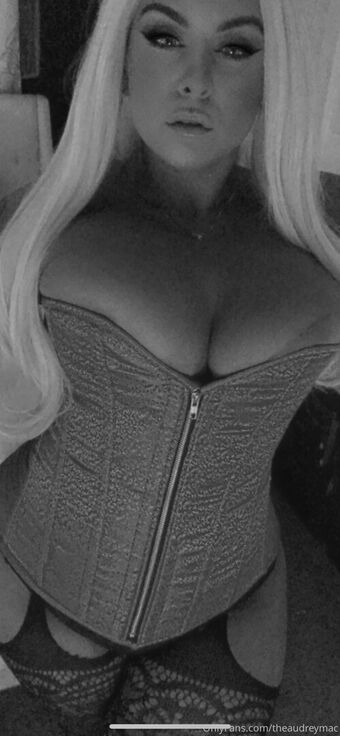 theaudreymac Nahé Úniky OnlyFans Fotka 40