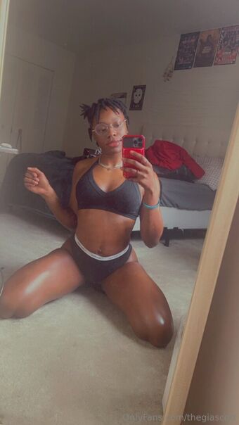 thegiascott Nahé Úniky OnlyFans Fotka 9