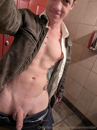 themastermonster Nahé Úniky OnlyFans Fotka 8