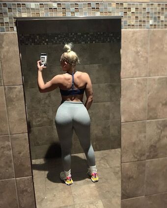 therealmcm Nahé Úniky OnlyFans Fotka 1