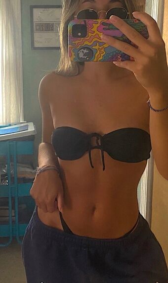 TinyCans Nahé Úniky OnlyFans Fotka 29