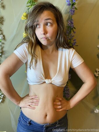 tinydancerbrittfree Nahé Úniky OnlyFans Fotka 27