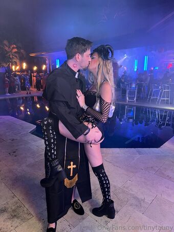 tinytauny Nahé Úniky OnlyFans Fotka 17