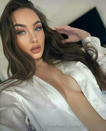 tinytinaaa Nahé Úniky OnlyFans Fotka 2