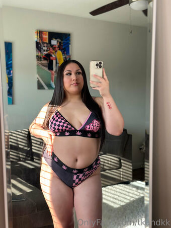 tkandkk Nahé Úniky OnlyFans Fotka 17