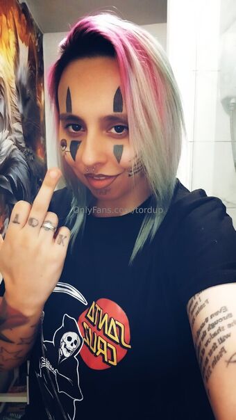 tordup Nahé Úniky OnlyFans Fotka 2