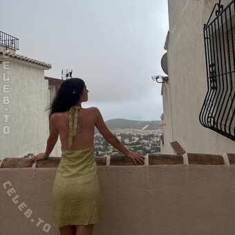 typicallylotti Nahé Úniky OnlyFans Fotka 15