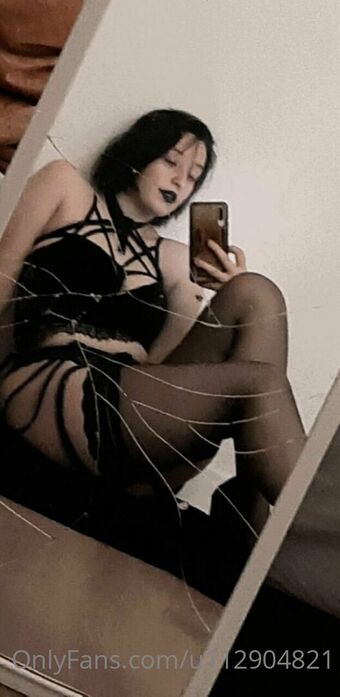 u112904821 Nahé Úniky OnlyFans Fotka 3
