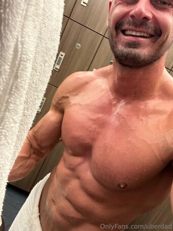 uberdad Nahé Úniky OnlyFans Fotka 12