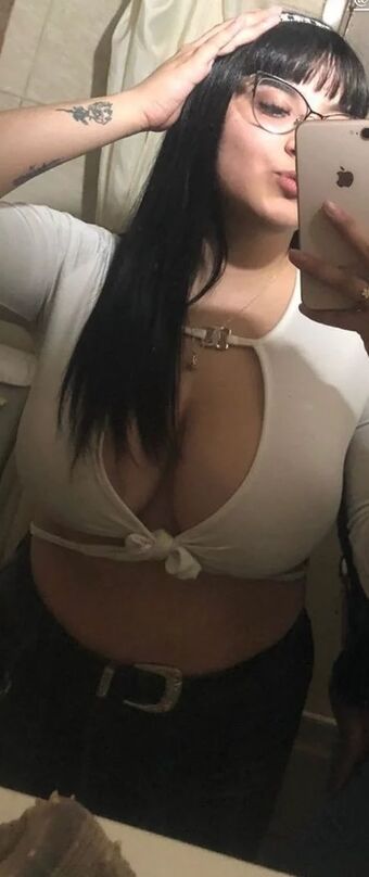 Valuu  Nahé Úniky OnlyFans Fotka 10