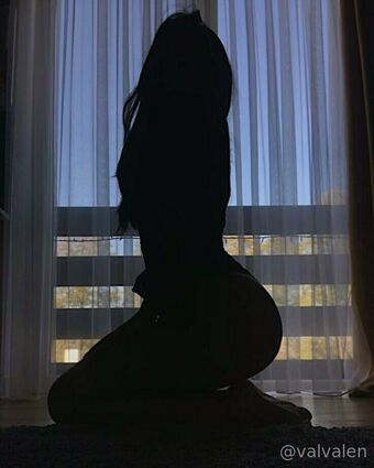 valvalen Nahé Úniky OnlyFans Fotka 8
