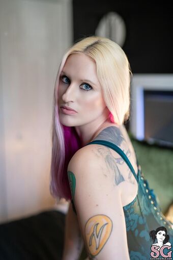 Vatra Nahé Úniky OnlyFans Fotka 4