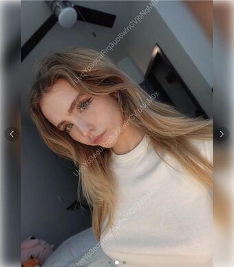 weetch Nahé Úniky OnlyFans Fotka 34