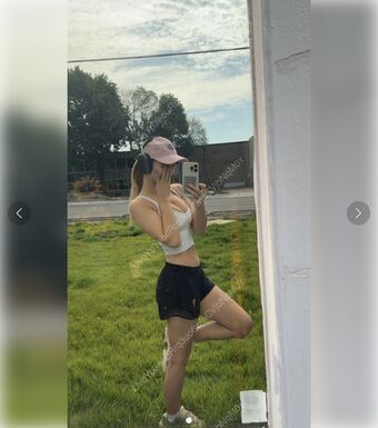 weetch Nahé Úniky OnlyFans Fotka 37