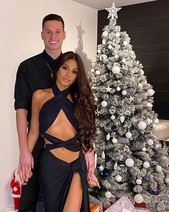 WMAF Alpha Couples