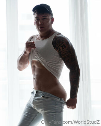 worldstudz Nahé Úniky OnlyFans Fotka 19