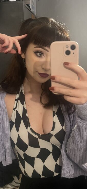 xroox Nahé Úniky OnlyFans Fotka 34