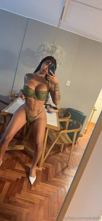 YasM Nahé Úniky OnlyFans Fotka 6