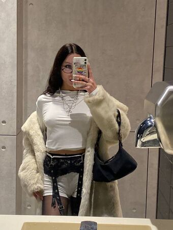 your_lora Nahé Úniky OnlyFans Fotka 12