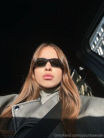 yourbaevan Nahé Úniky OnlyFans Fotka 16