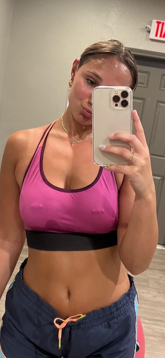 Zaebaee Nahé Úniky OnlyFans Fotka 6