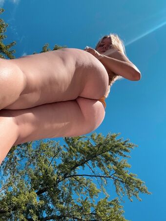 Zoe Grace Nahé Úniky OnlyFans Fotka 13