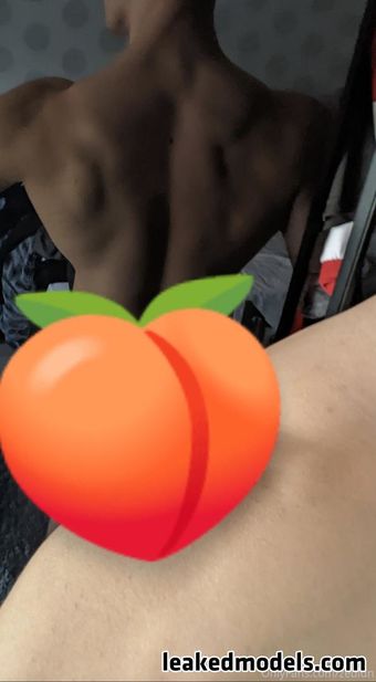 Zedldn Nahé Úniky OnlyFans Fotka 6